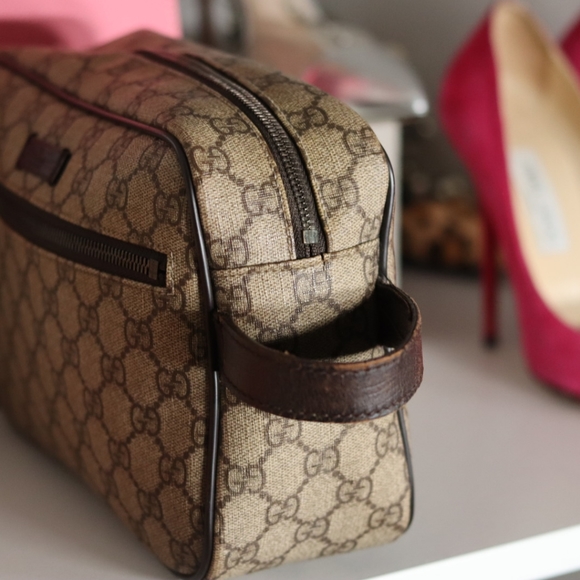 Authentic GUCCI Clutch Bag GG PVC Leather - Picture 12 of 13